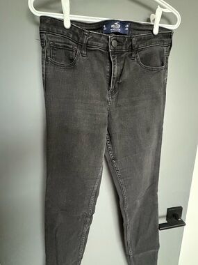 Hollister Charcoal Black Mid-Rise Super Skinny Jeans